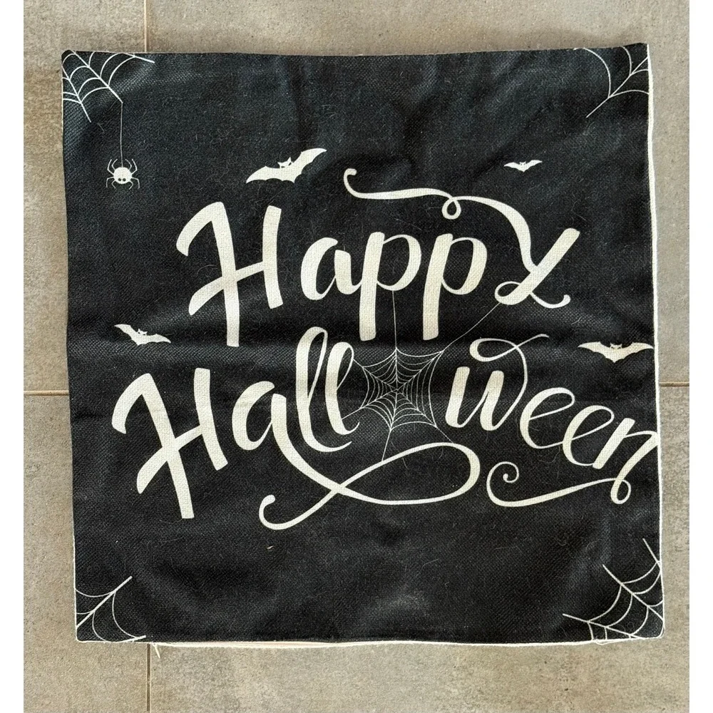 Unbranded Halloween Pillow Covers Set of 2 18x18 Black Cream Excellent Spooky